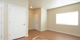 427 1st Ave N, 102 Gallery 19