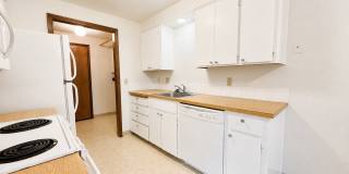 Charming Gresham Gem on a Quiet Cul-de-Sac – Attached Garage & Convenient Location! Gallery 8