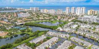 2421 Northeast 10th Street Gallery 32