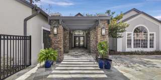 The Ivy at Gatehouse Gallery 11