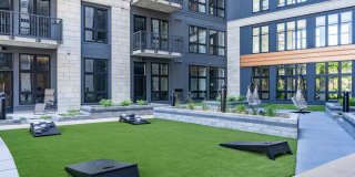 Maison Green Gallery 30