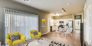 Gateway Oaks Apartments Gallery 1