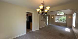 Tri-Level Spring Blvd Home Gallery 10