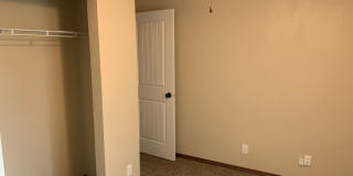 Radiant Lake Waterfront Home Gallery 18