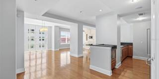 1227 E MADISON STREET Gallery 3
