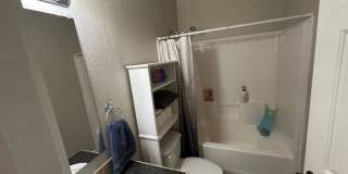 3 Bed, 2 Bath, 2 Car Garage Home For Rent Gallery 19