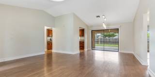 ** GOLDEN GATE CITY ** 3 BED + DEN / 2 BATH - FENCED YARD - NO HOA! - ANNUAL RENTAL Gallery 6