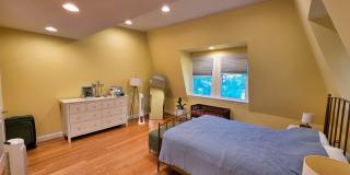 907 Webster St, NW #3 Gallery 28