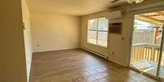 Green area 3 Bedroom 2 Bath with Garage Gallery 6
