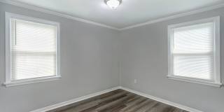 Large East Savannah 2BR/1BA Home For Rent Gallery 6