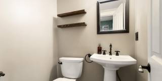 58 G St Gallery 12