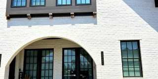 1042 WINDSOR DRIVE Gallery 1
