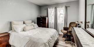 Huge room in a large shared home, private bathroom, great neighborhood, friendly roommates! Gallery 69