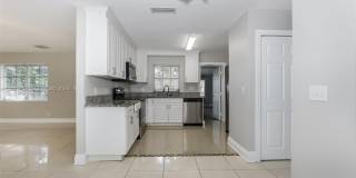 401 Superior Pl Gallery 6