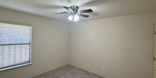 Gorgeous 4 Bed 2 Bath In Edmond Gallery 17