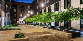 Fivetwo at Highland Gallery 11