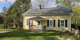 17 Pleasant Street Gallery 1