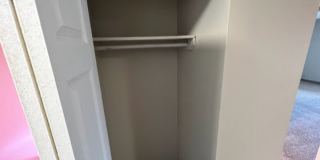 2Bed DOWNTOWN!! Gallery 43