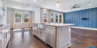 3104 W Bay Villa Ave Gallery 16