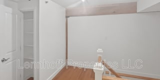 240 Jackson Street - 309 Gallery 4