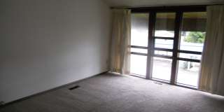 Spacious 2 bedroom 1 bath 1192 sq ft. Gallery 7
