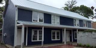 2 Bedroom 1.5 Bath Townhouse - Downtown Charleston Gallery 1