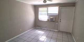 2203-2205 SE 15th Pl - 2203 Gallery 8