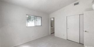 22545 Hatteras Street Gallery 16