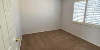 1301 E Briarwood Terrace Gallery 11