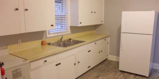 Updated 2 Bedroom Ranch in Graham Heights Gallery 8