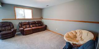 Bright 4BR on Corner Lot in SW Rochester Gallery 16