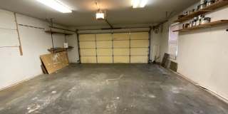 BEAUTIFUL  3 Bedroom 2 Bathroom Home in Royal Heights with garage and large back patio!!!! Gallery 21