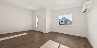 50% OFF!!! Modern 3 Bed/2 Bath Single-Level Home with Open Living - Redmond Gallery 9