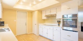 1047 E Alameda Dr Gallery 16