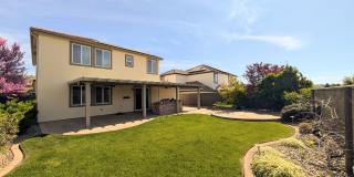 BEAUTIFUL SINGLE-FAMILY HOME IN BLACKSTONE IN EDH! Gallery 44
