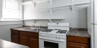 Hawthorne Street Gallery 120