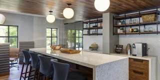 Foxchase Apartments Gallery 22