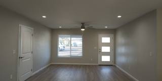 2203 E Devonshire Ave Gallery 3