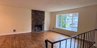 Beautifully Updated 4-Bedroom Home in Desirable Northeast Tacoma Beautifully Updated 4-Bedroom Home in Desirable Northeast Tacoma Gallery 11