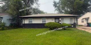 Very spacious  • 3 Bedroom • 1 Bathroom home. Gallery 4