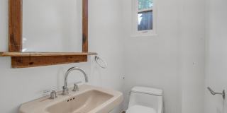 449 N Sweetzer Ave Gallery 21