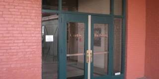 915 Main Street Gallery 7