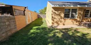 Spacious cozy 3 Bed Home! New Carpets!! Gallery 18