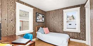 Available October - 3 Bedroom House with a Huge Garage! Gallery 13