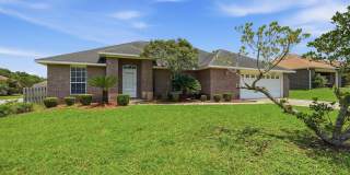 All Brick 4 Bedroom in Crestview! Gallery 1