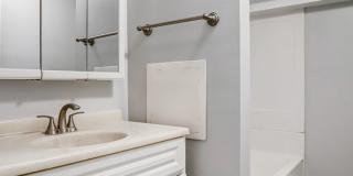 2BR Basement Apartment | Brightwood Gallery 24