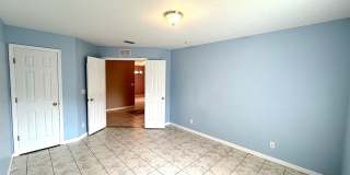 Spacious 4 Bed 3 Bath Home w FULLY FENCED YARD for Rent! Gallery 15