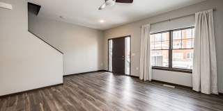 Spacious Townhome In The Kingston Neighborhood Gallery 4