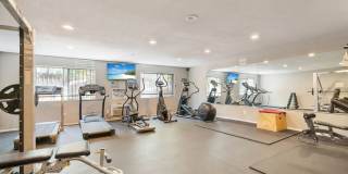 Highland Park 2 Bed / 2 Bath Condo with Resort-Style Amenities Gallery 15