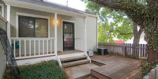 Beautiful 2bd/2ba Townhome in Downtown Louisville! Gallery 1